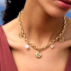 Collier Ras Du Cou CHARMS 7 Collier Ras Du Cou CHARMS -Agatha Boutique 02681100 256 TU M2