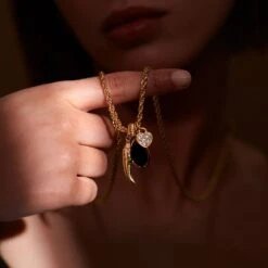 Pendentif PIMENT 11 Pendentif PIMENT -Agatha Boutique 02880064 157 TU M3