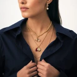 Pendentif MEDAILLON TRÈFLE 12 Pendentif MEDAILLON TRÈFLE -Agatha Boutique 02880066 157 TU M3